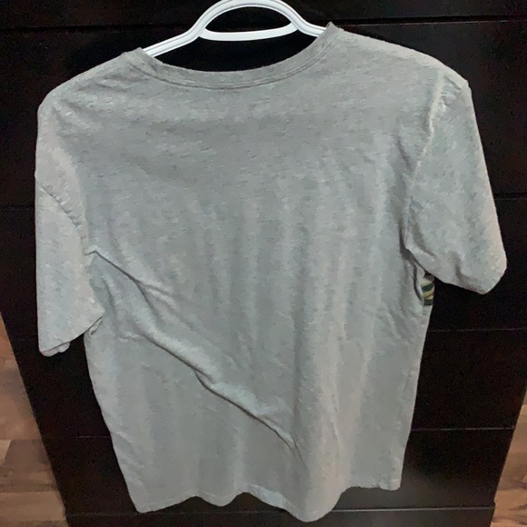Billabong t shirt, size large. - Picture 2 of 3